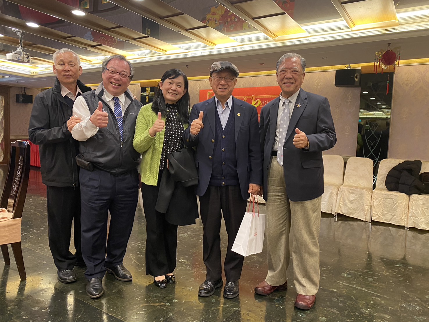 1140211 本會王清水理事長、常務理事劉宏洲應邀出席台玻董事長林伯豐先生於國軍英雄館​設宴款待