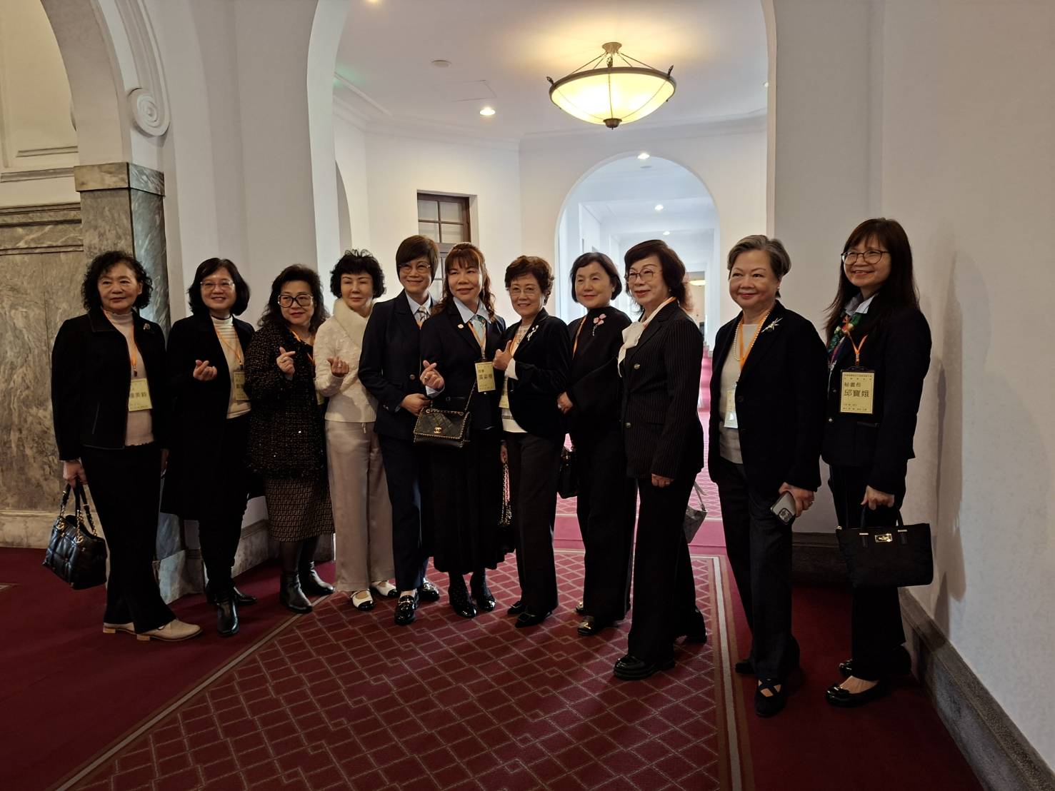 1140105 廖年亨理事長率領本會理監事入府晉見總統